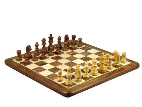 sheesham flat chess board with sheesham german staunton chess pieces