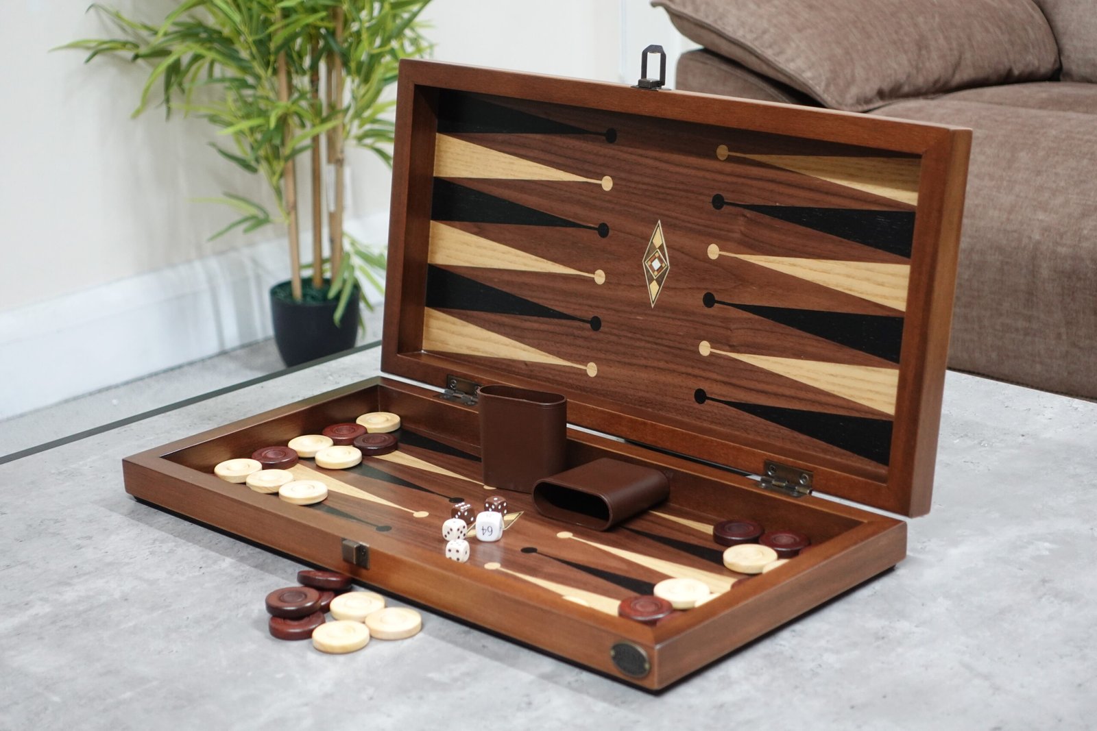 Helena Woodland Walnut Backgammon Set 20 Inch - Image 4