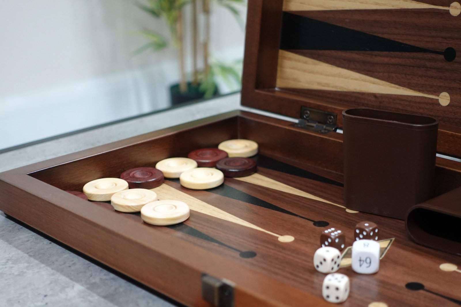 Helena Woodland Walnut Backgammon Set 20 Inch - Image 6