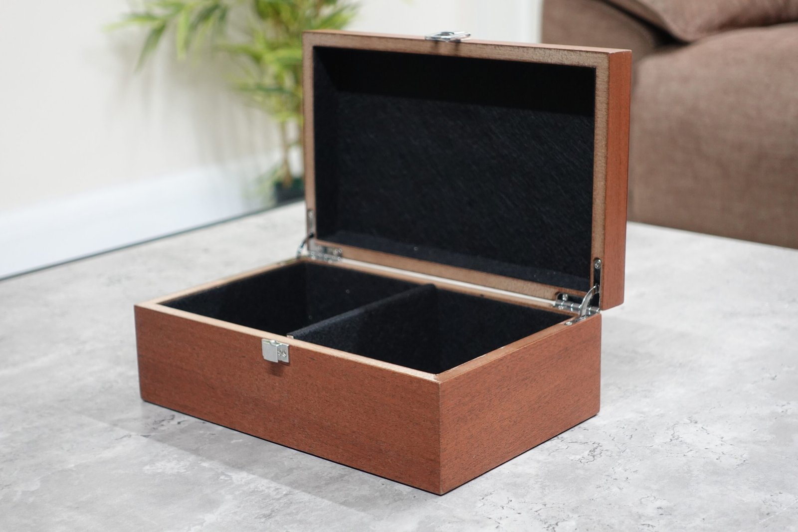 Mahogany Chess Box With Metal Clasp 3.75 Inch - Image 2