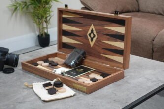 Manopoulos Walnut Backgammon Set 20 Inch