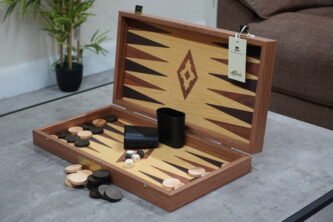 Manopoulos Oak & Walnut Backgammon Set 20 Inch