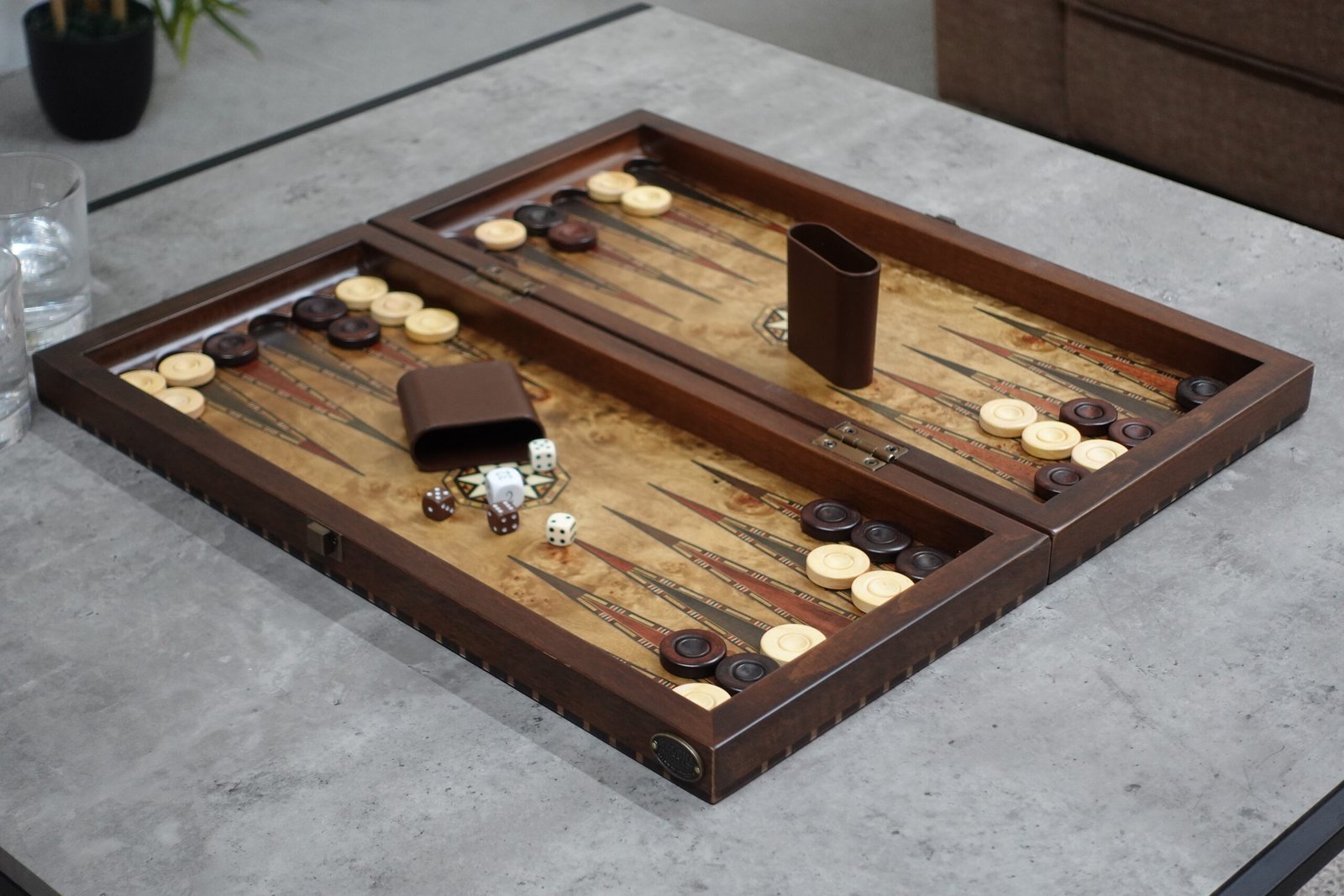 Helena Rural Bird Eye Maple Mother of Pearl Backgammon Set 20 Inch - Image 8