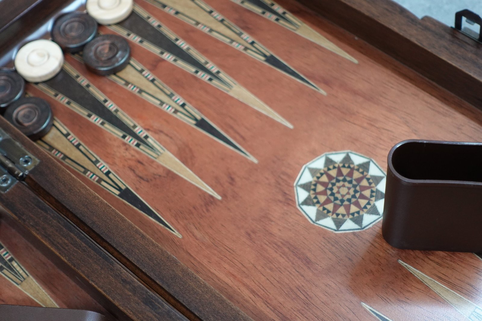 Helena Carved Mother of Pearl Rosewood Backgammon Set 20 Inch - Image 6