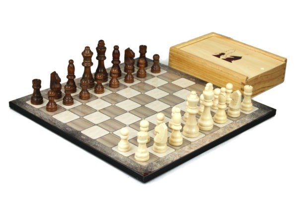 platinum oak chess set with chess pieces and storage box
