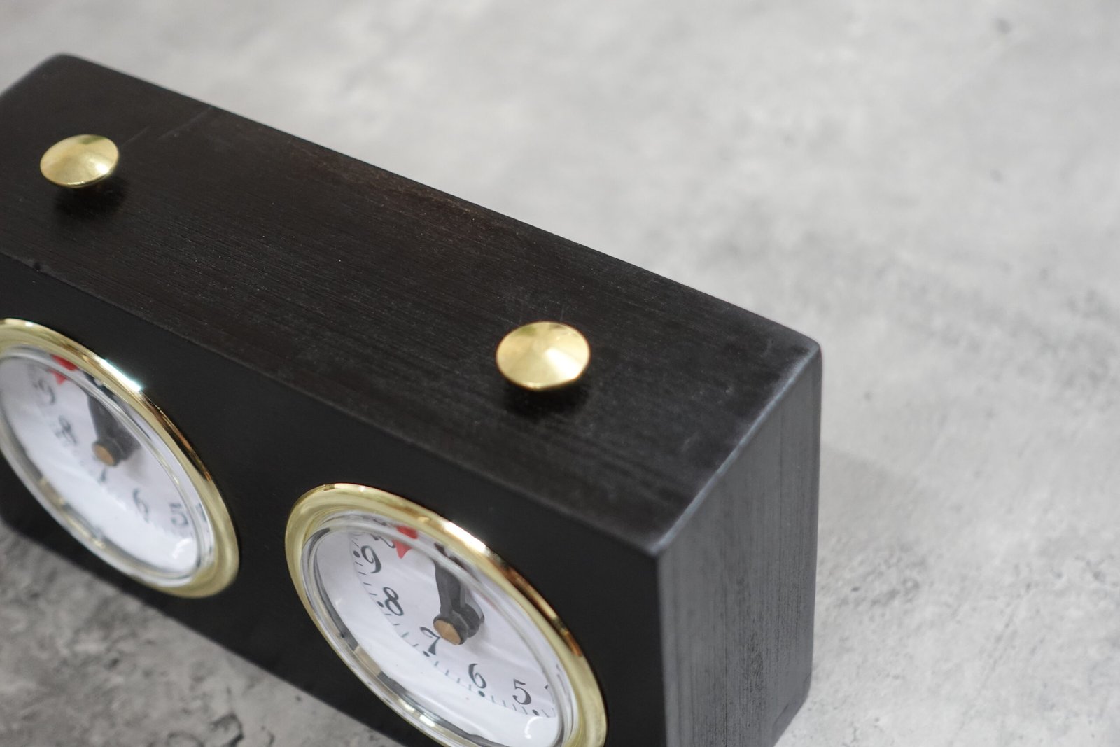 Stained Brown Turnier Analog Wood Chess Clock - Image 3