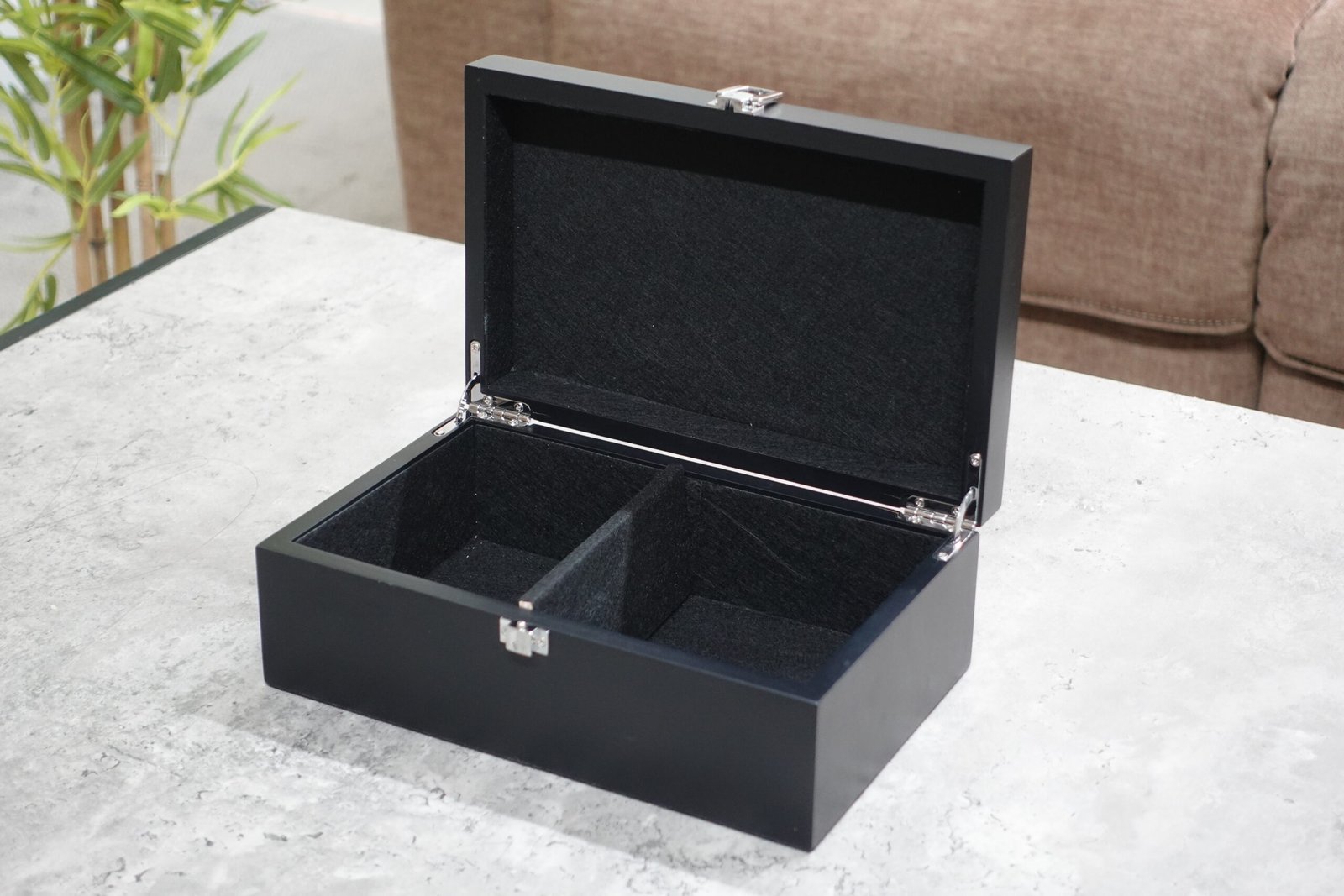 Ebony Chess Box With Metal Clasp 3.75 Inch - Image 2
