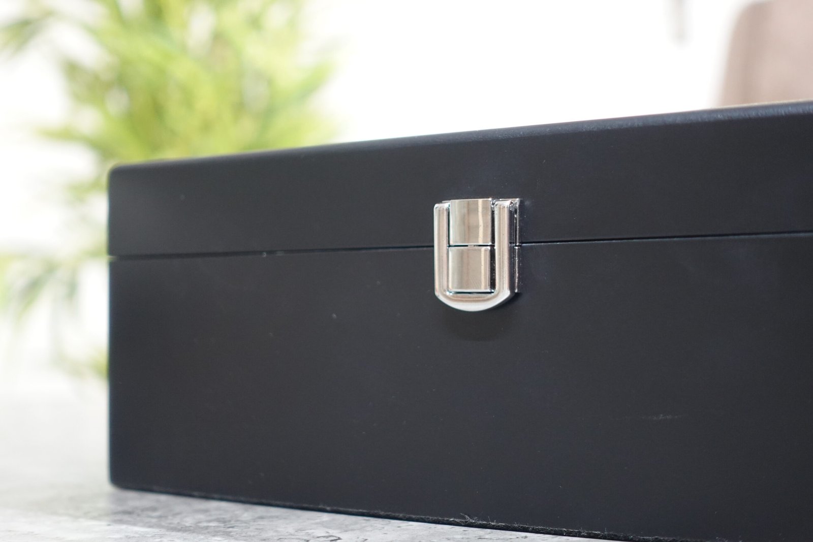 Ebony Chess Box With Metal Clasp 3.75 Inch - Image 6