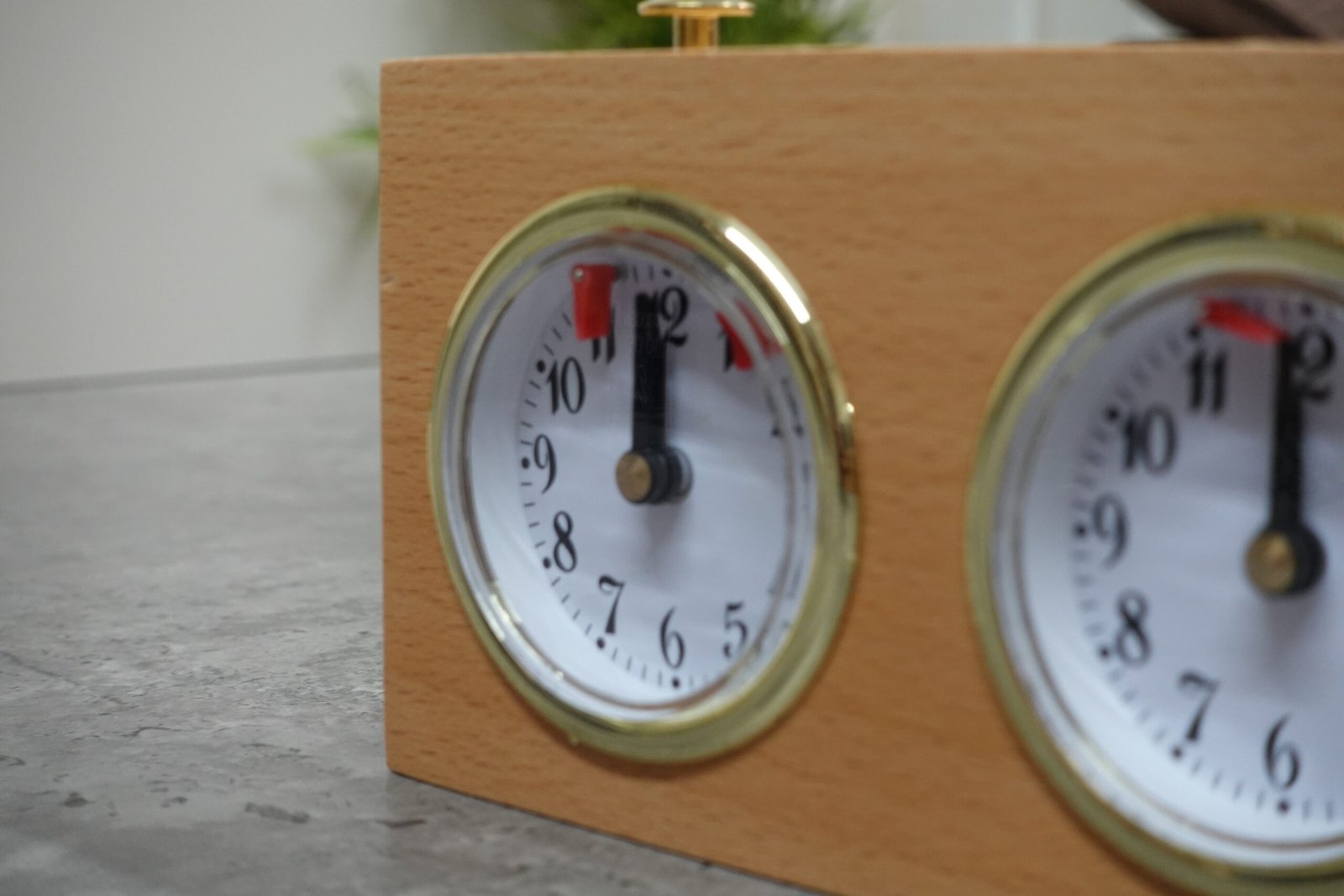 Natural Turnier Analog Wood Chess Clock - Image 3