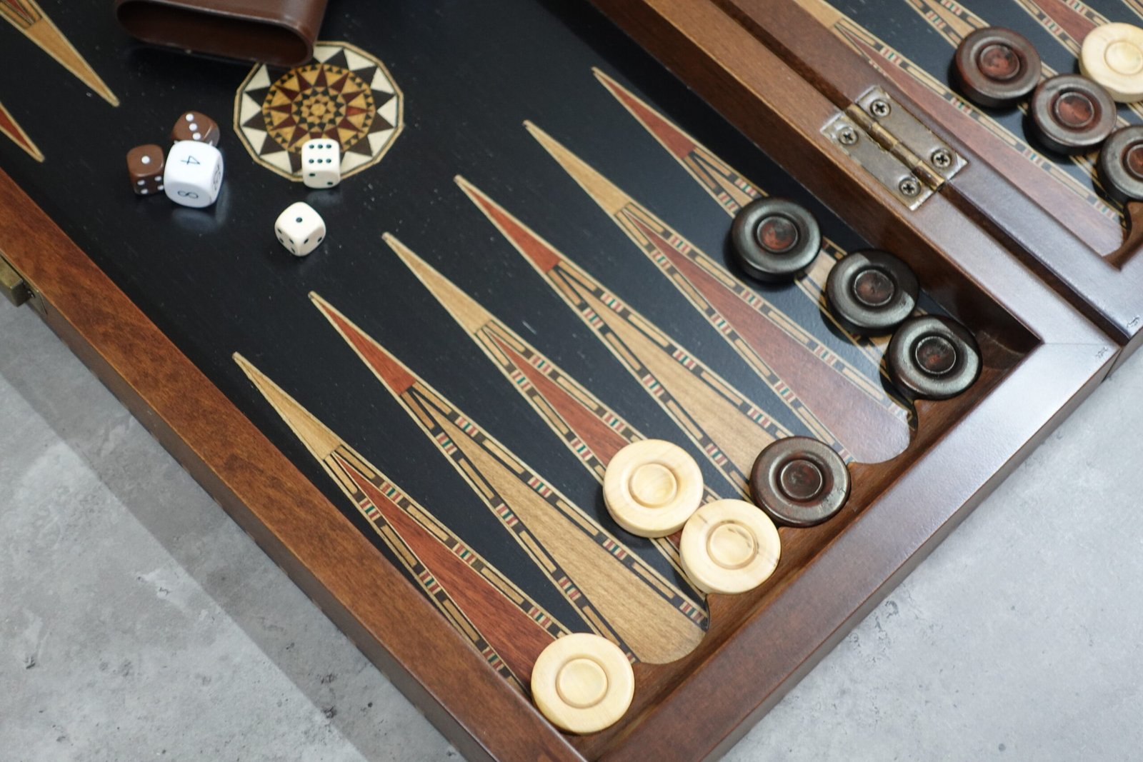 Helena Rural Ebony Mother of Pearl Backgammon Set 20 Inch - Image 8