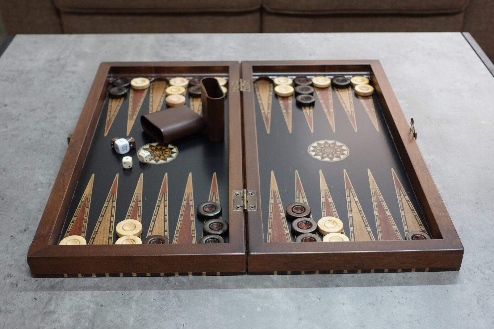 Helena Rural Ebony Mother of Pearl Backgammon Set 20 Inch - Image 9