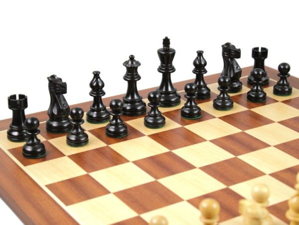 ebonised classic staunton chess pieces on mahogany chess box