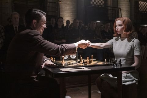 How To Play The Queen's Gambit Move? I Chessgammon