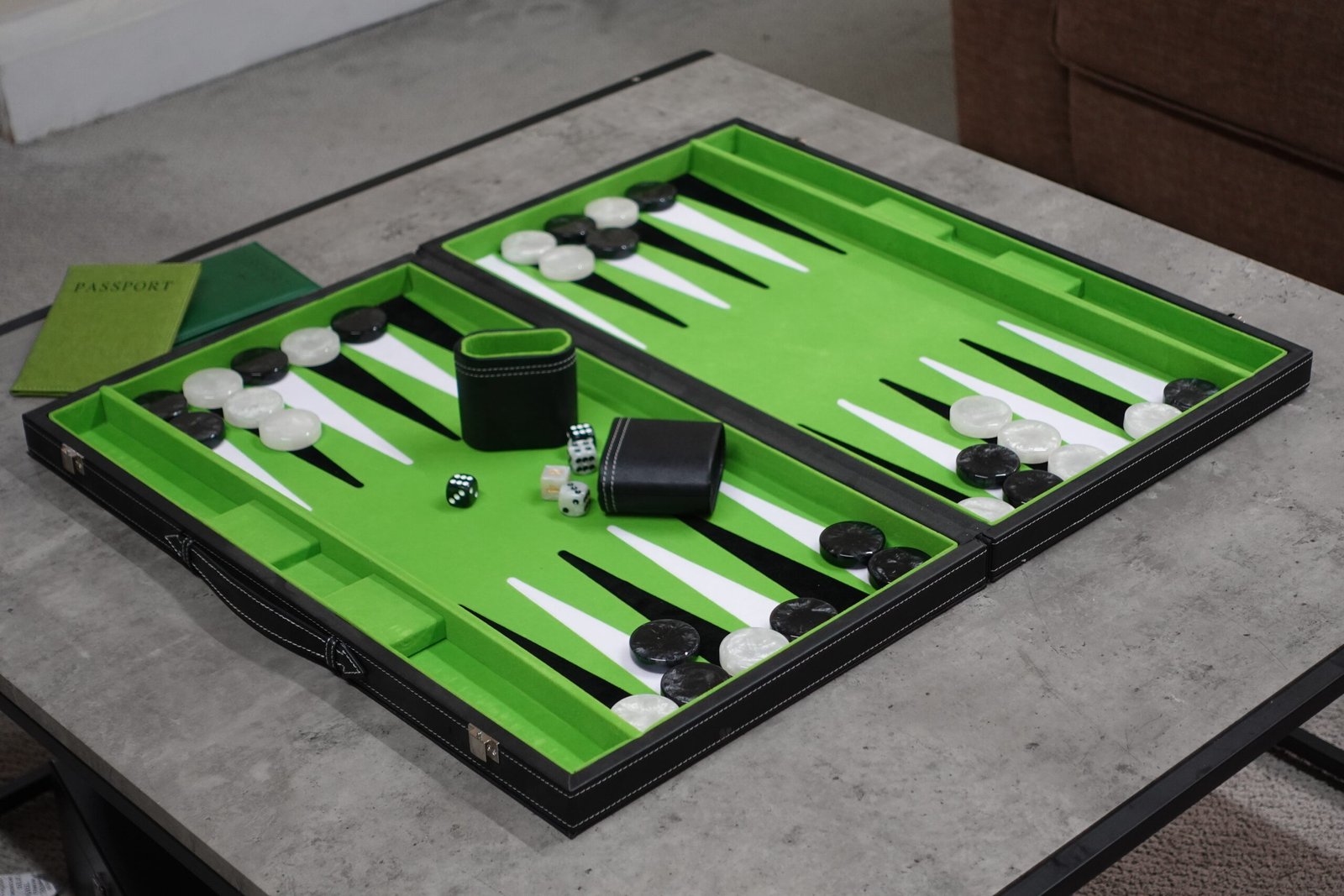 Lime Green Leather Backgammon Set 21 Inch - Image 2