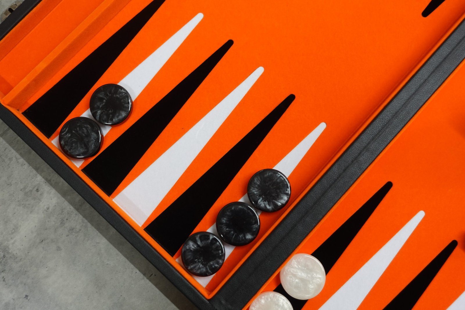 Coral Orange Leather Backgammon Set 21 Inch - Image 9